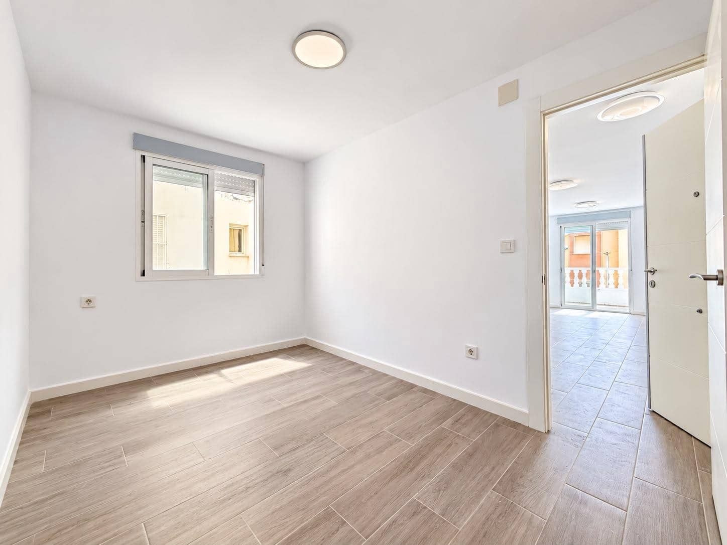 2 makuuhuone Huoneisto myytävänä paikassa Torrevieja - 150 000 € (Ref: 10109867)