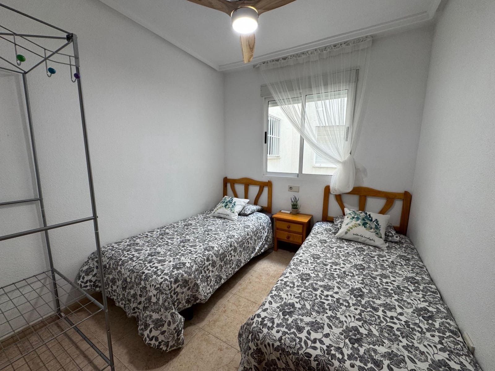 2 quarto Apartamento para venda em Torrevieja com piscina - 132 000 € (Ref: 10131799)