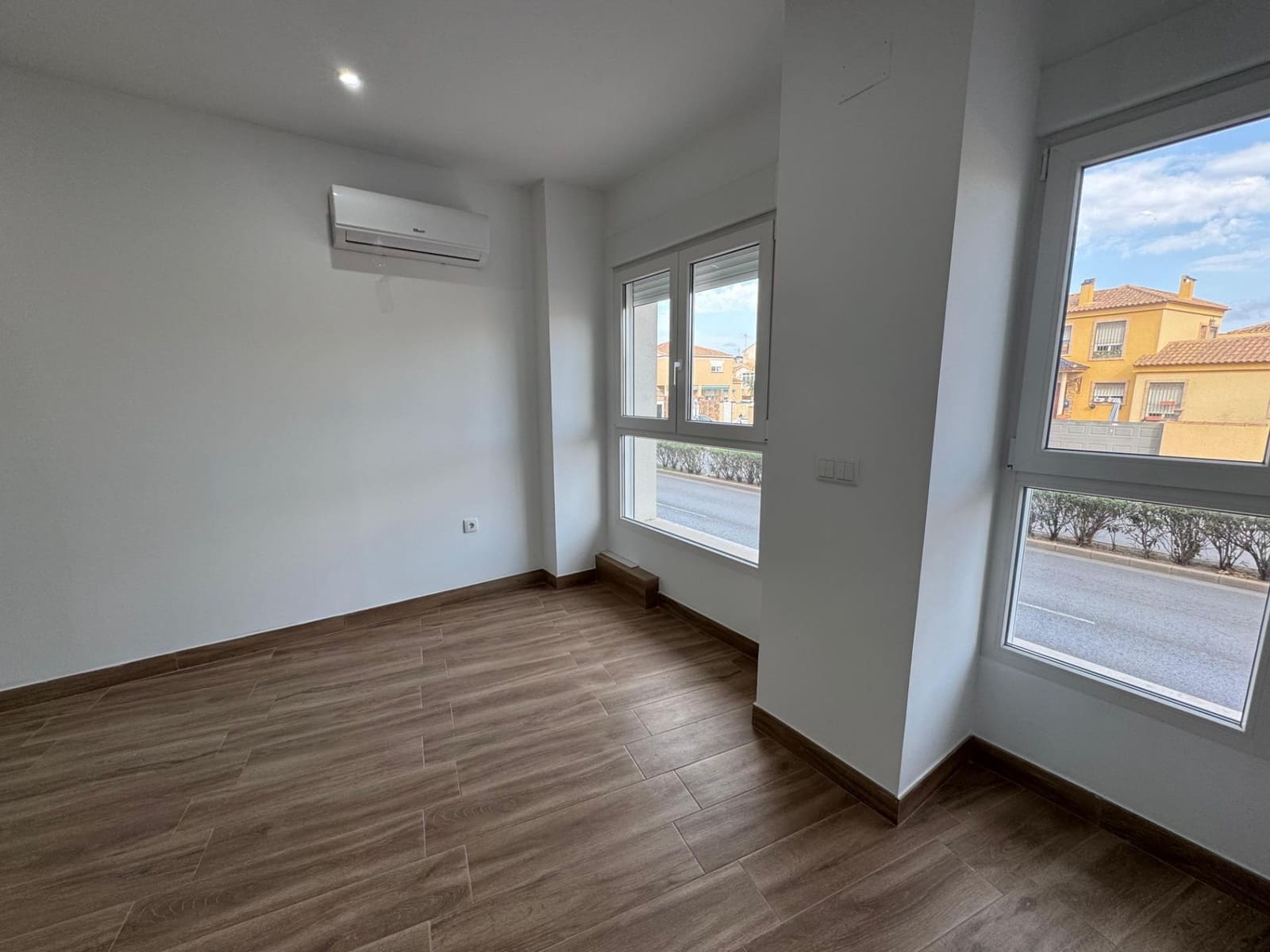 2 quarto Apartamento para venda em Torrevieja com piscina - 147 000 € (Ref: 10131800)