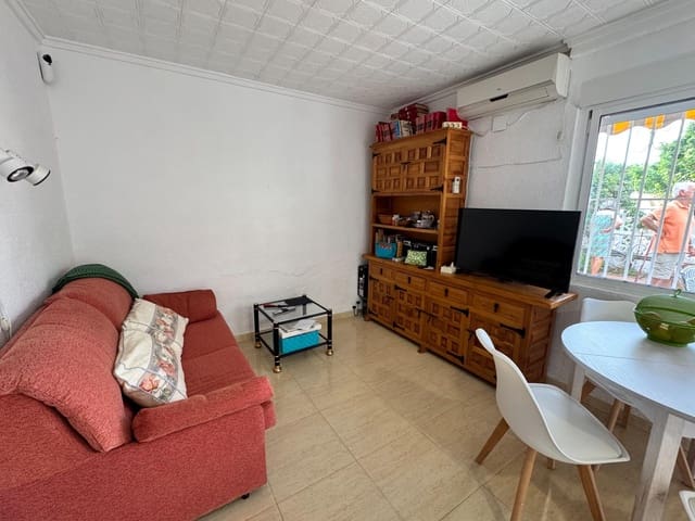 2 makuuhuone Rivitalo myytävänä paikassa El Limonar, Torrevieja - 125 000 € (Ref: 10139866)