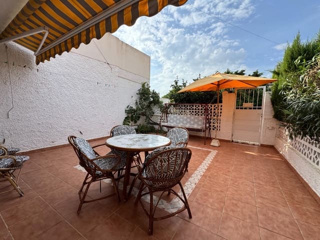 2 makuuhuone Rivitalo myytävänä paikassa El Limonar, Torrevieja - 125 000 € (Ref: 10139866)