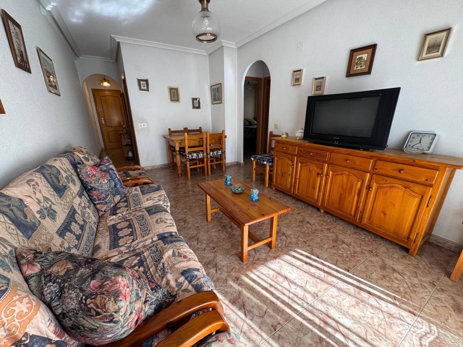 Apartamento de 2 habitaciones en Torrevieja en venta - 139.900 € (Ref: 10168644)