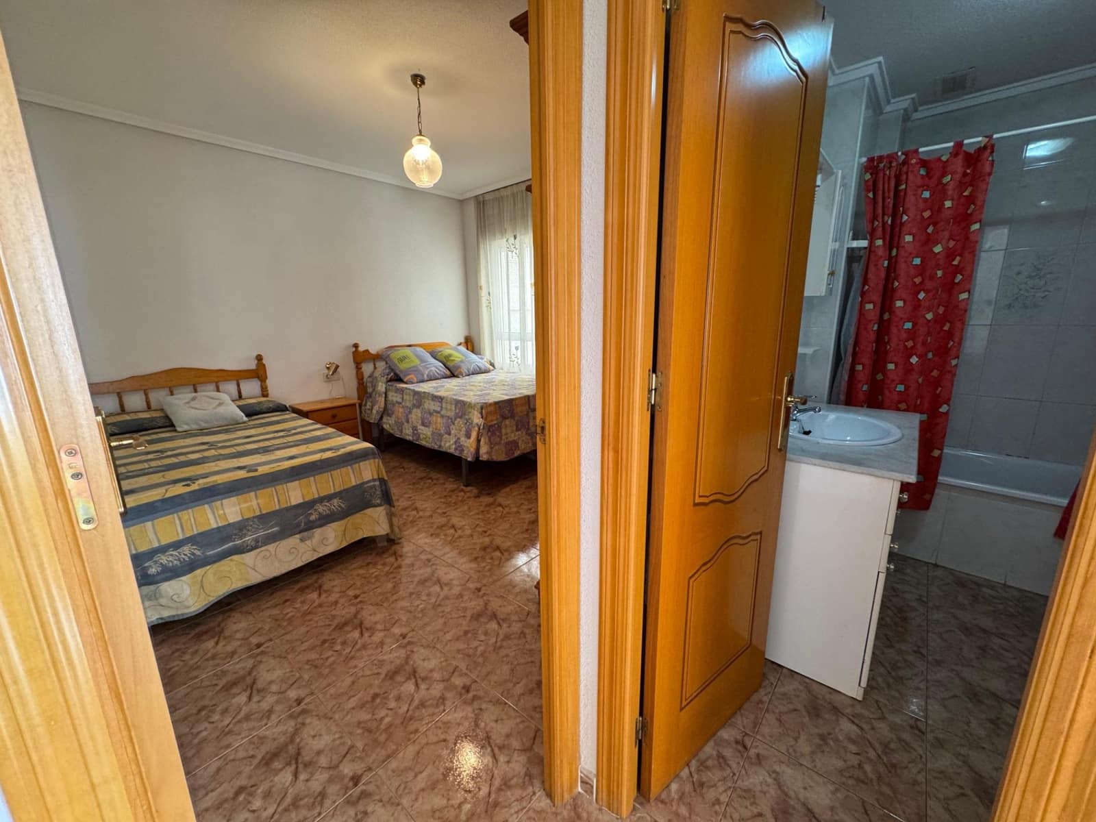 Apartamento de 2 habitaciones en Torrevieja en venta - 139.900 € (Ref: 10168644)