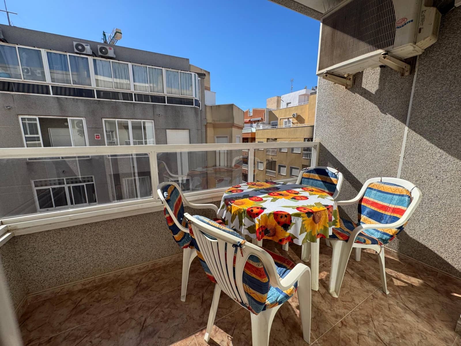 Apartamento de 2 habitaciones en Torrevieja en venta - 139.900 € (Ref: 10168644)