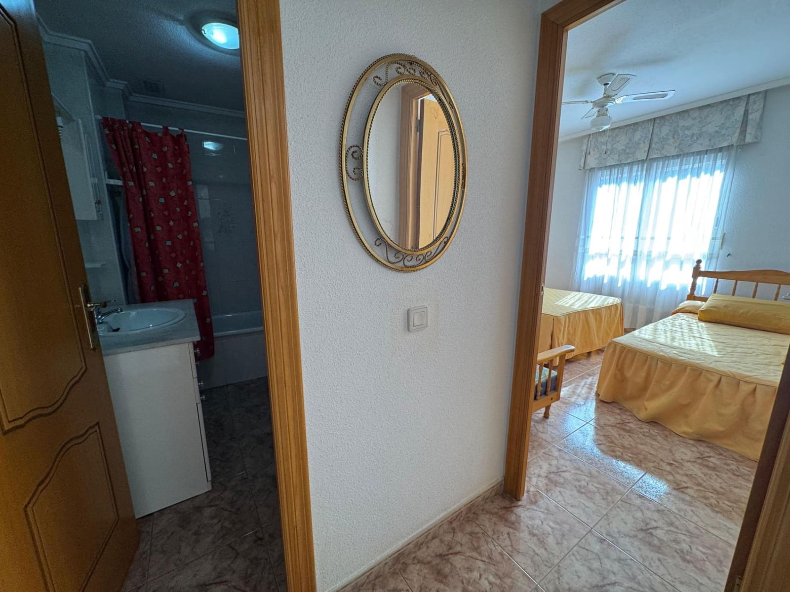 Apartamento de 2 habitaciones en Torrevieja en venta - 139.900 € (Ref: 10168644)
