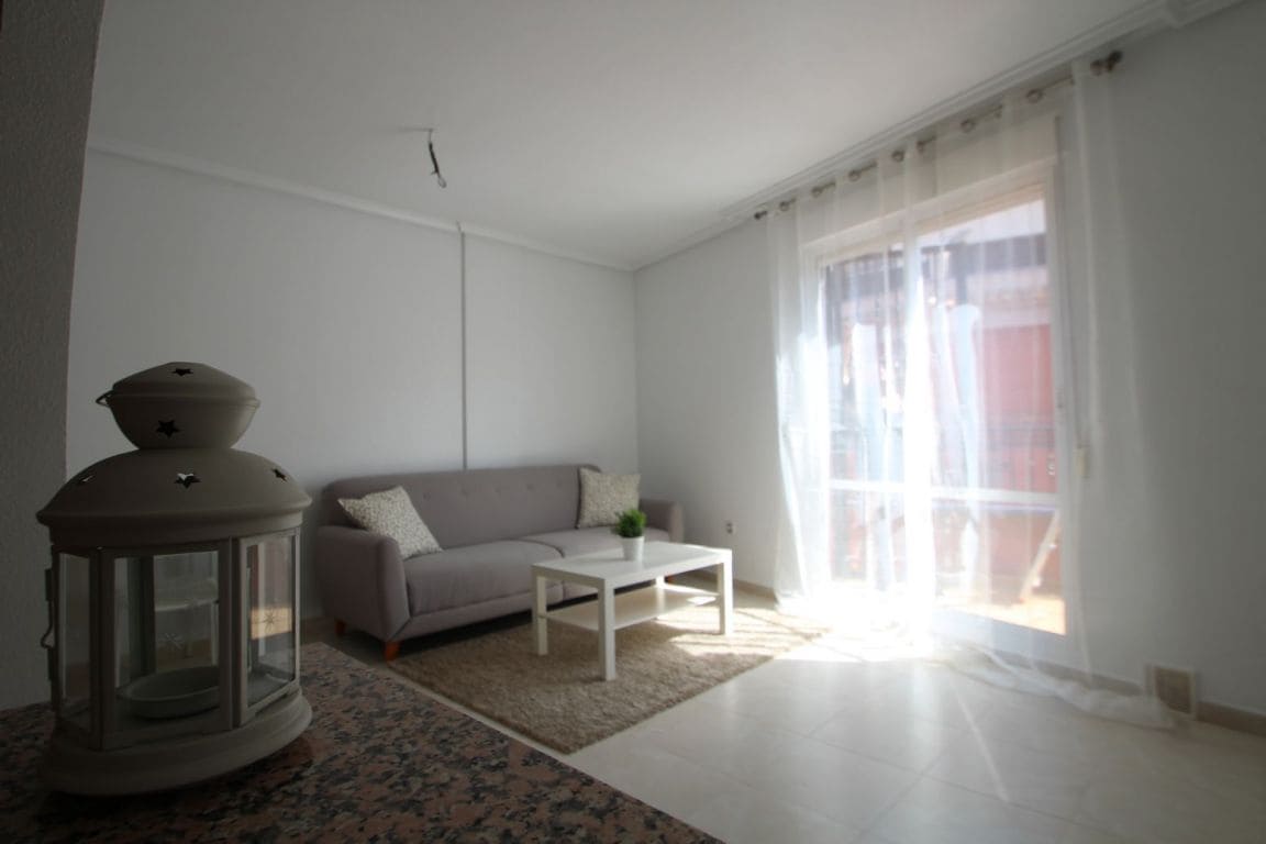 3 slaapkamer Rijtjeshuis te koop in Aguas Nuevas met zwembad - € 189.000 (Ref: 3381007)