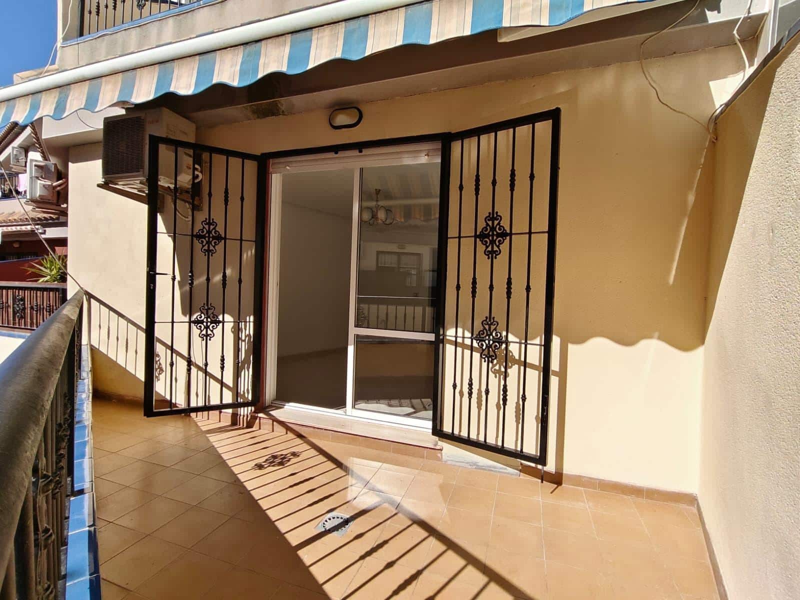 Adosado de 3 habitaciones en Aguas Nuevas en venta con piscina - 189.000 € (Ref: 3381007)