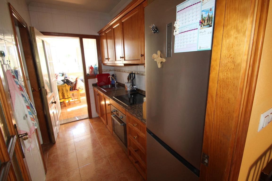 2 bedroom Villa for sale in Torrevieja with pool - € 228,000 (Ref: 3519652)