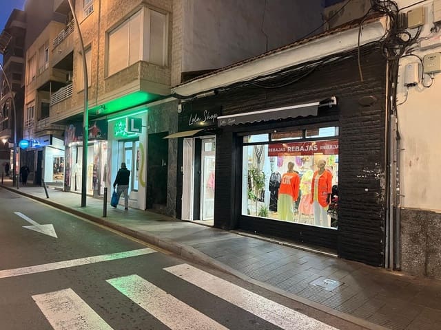 1 quarto Comercial para venda em Centro - Muelle Pesquero, Torrevieja - 219 000 € (Ref: 6329659)
