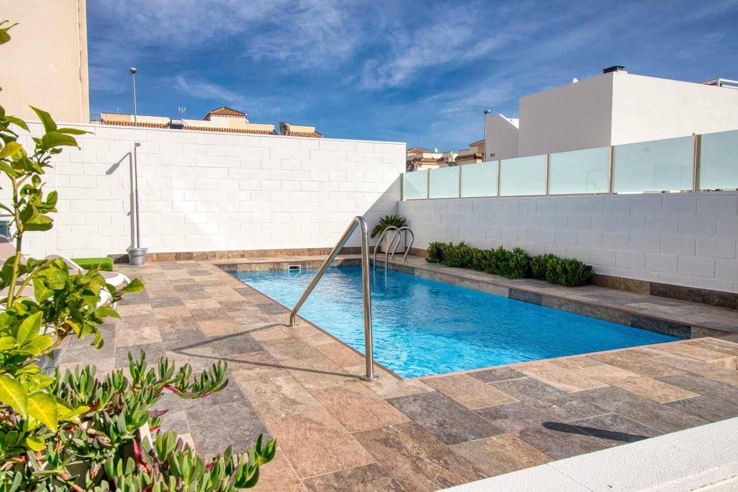 3 Zimmer Villa zu verkaufen in Orihuela Costa mit Pool - 399.950 € (Ref: 7455386)