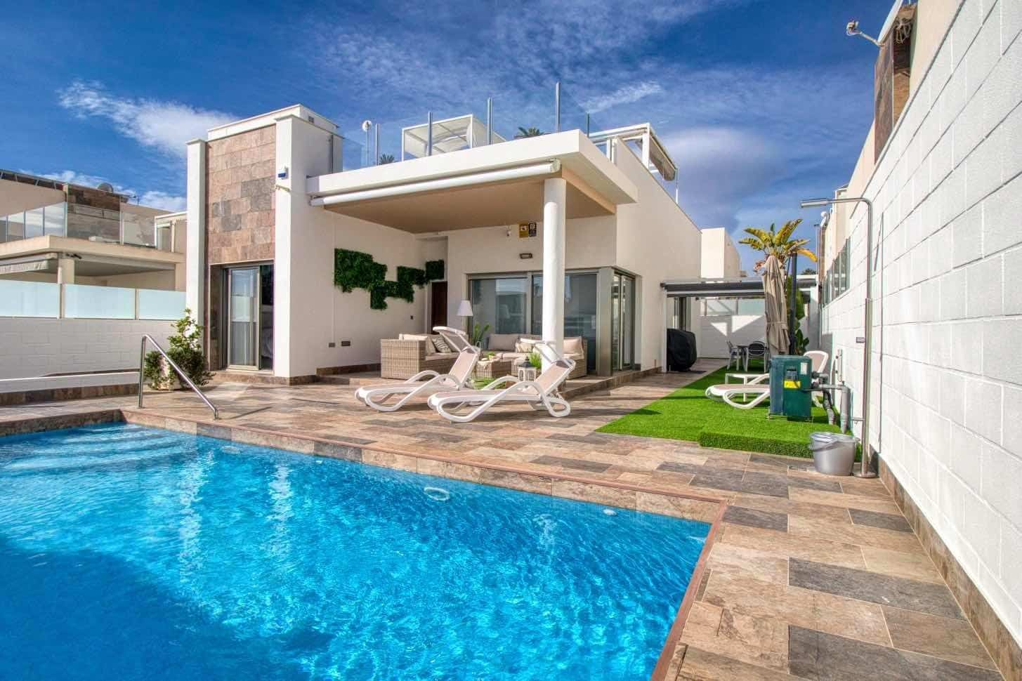 3 Zimmer Villa zu verkaufen in Orihuela Costa mit Pool - 399.950 € (Ref: 7455386)