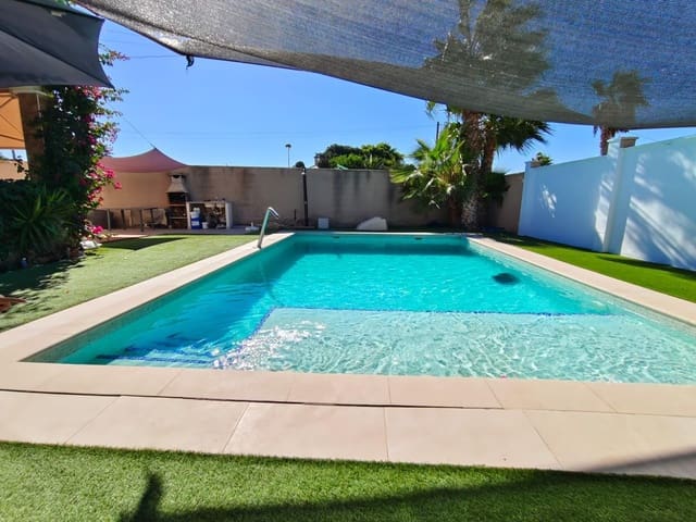 3 Zimmer Villa zu verkaufen in El Chaparral - La Siesta - La Torreta, Torrevieja mit Pool - 410.000 € (Ref: 7560397)