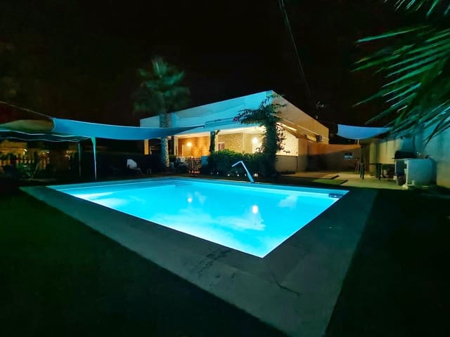 3 quarto Moradia para venda em El Chaparral - La Siesta - La Torreta, Torrevieja com piscina - 410 000 € (Ref: 7560397)