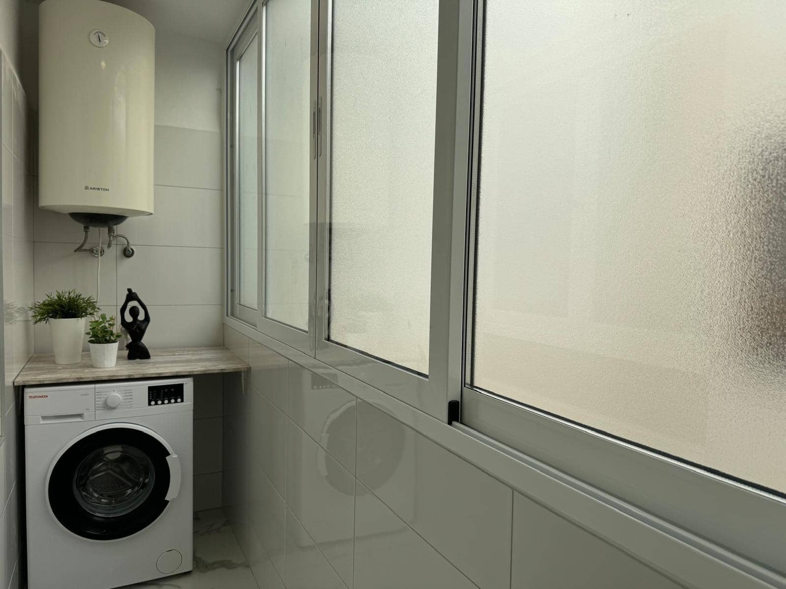 4 bedroom Apartment for sale in Torrevieja with garage - € 239,000 (Ref: 8641096)