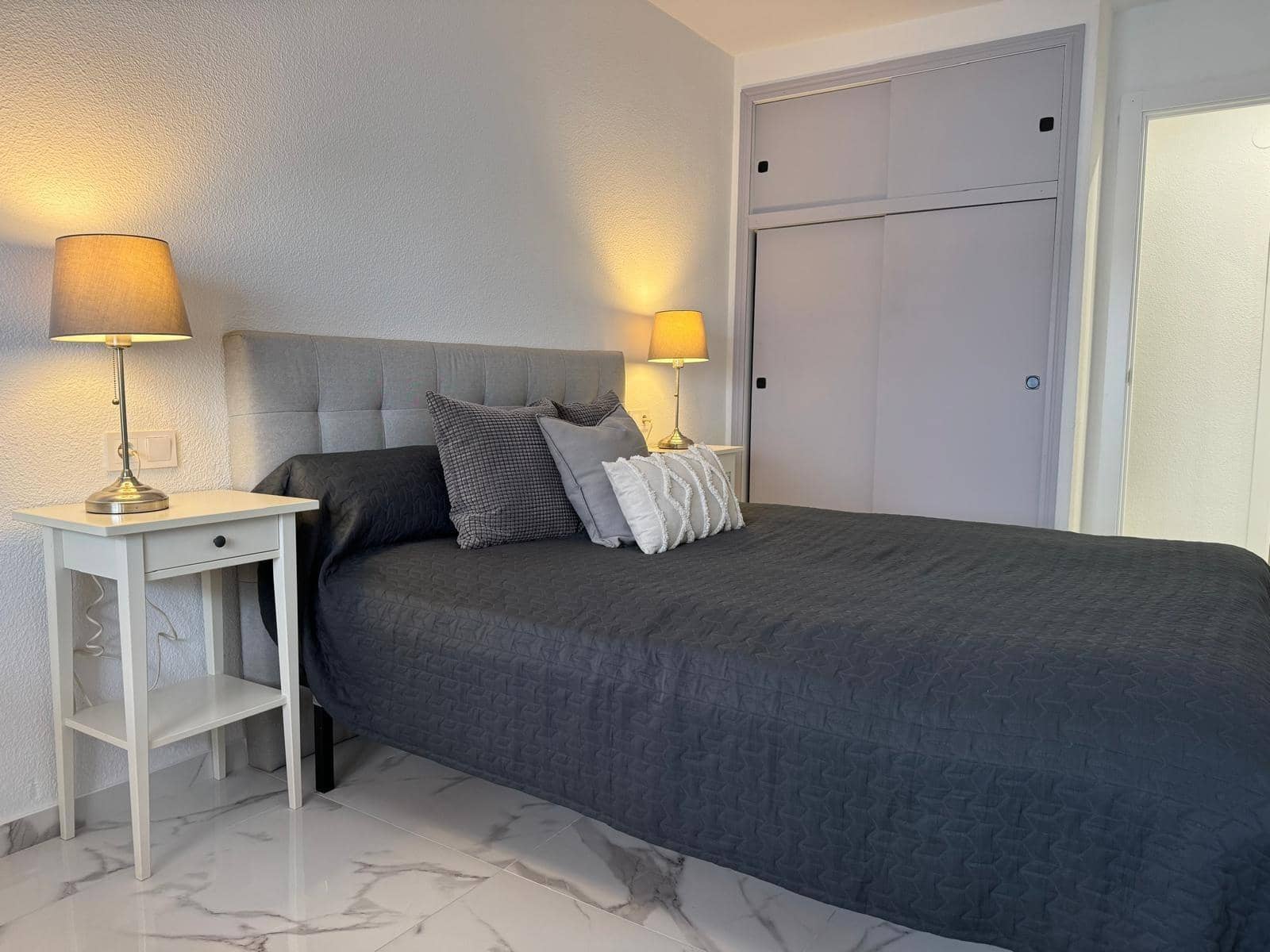 4 bedroom Apartment for sale in Torrevieja with garage - € 239,000 (Ref: 8641096)