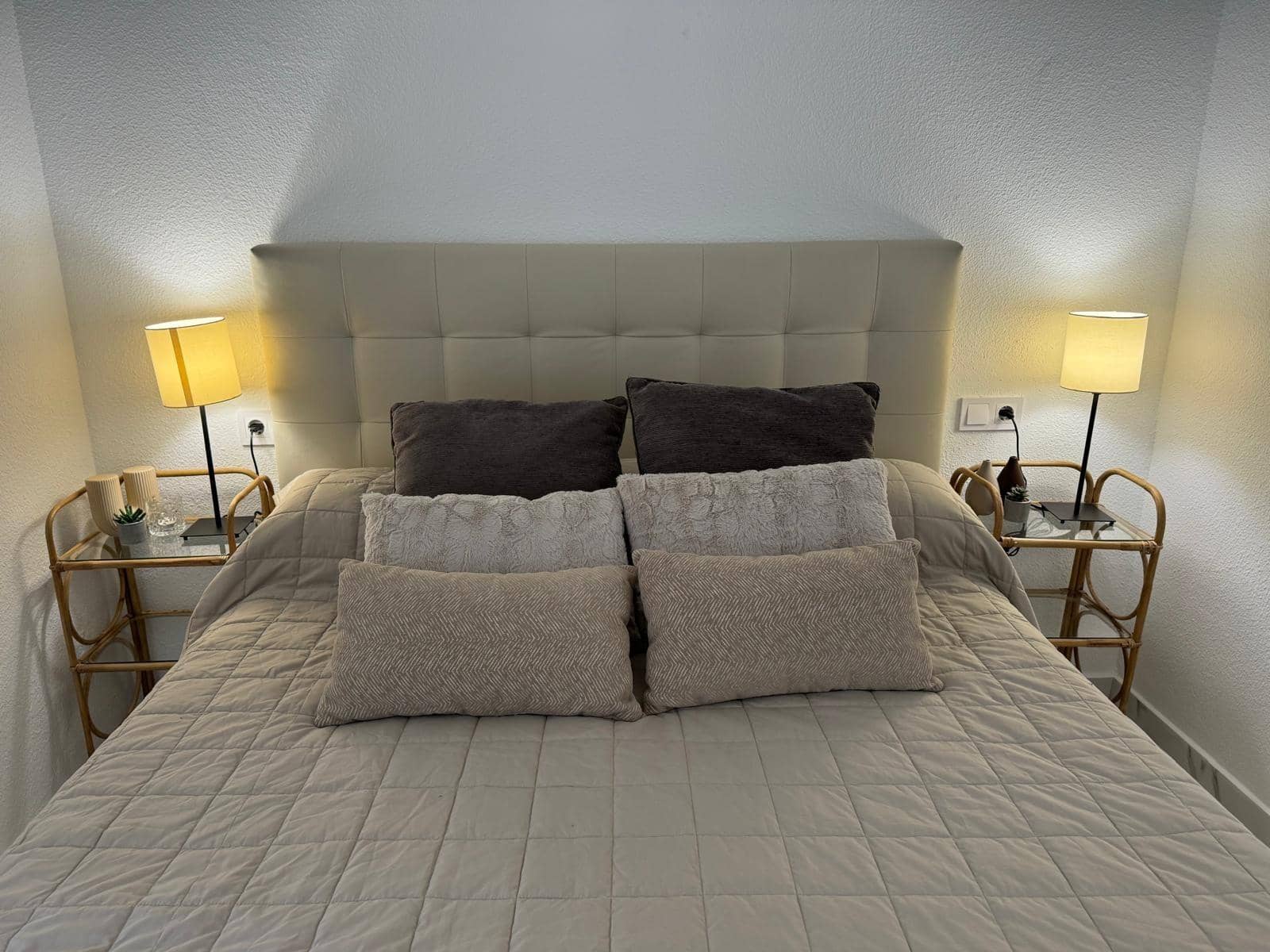 4 bedroom Apartment for sale in Torrevieja with garage - € 239,000 (Ref: 8641096)