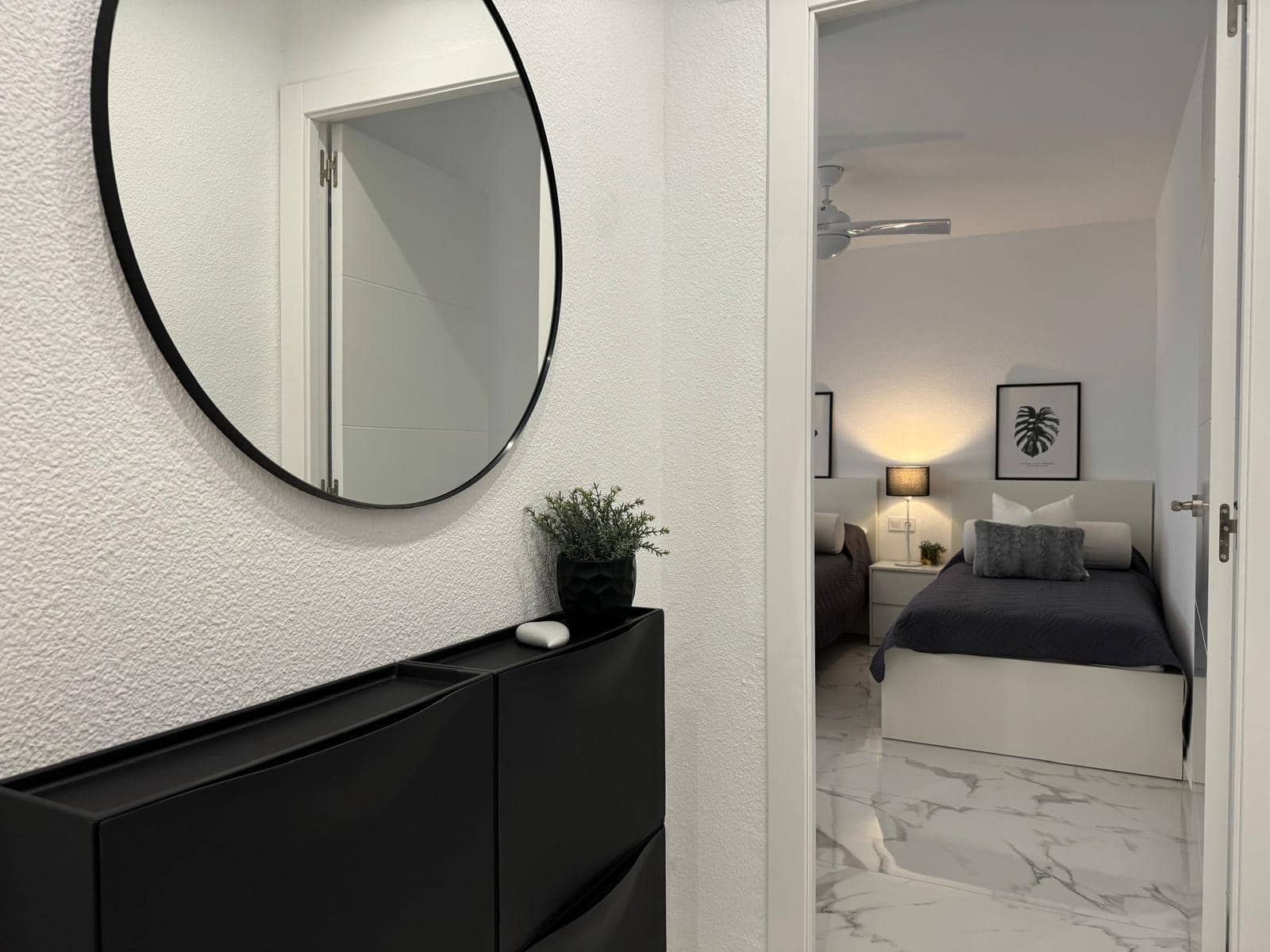 4 bedroom Apartment for sale in Torrevieja with garage - € 239,000 (Ref: 8641096)