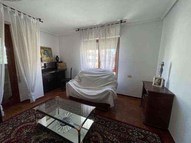 3 bedroom Apartment for sale in Playa del Acequión, Torrevieja - € 180,000 (Ref: 8911379)