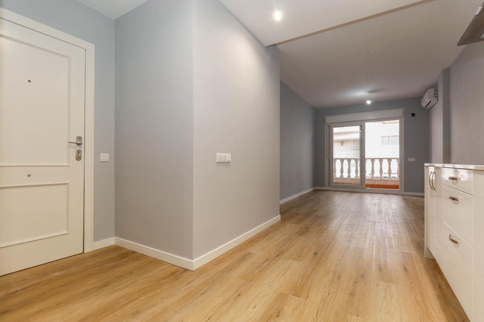 2 sovrum Lägenhet till salu i Torrevieja - 159 000 € (Ref: 9003302)