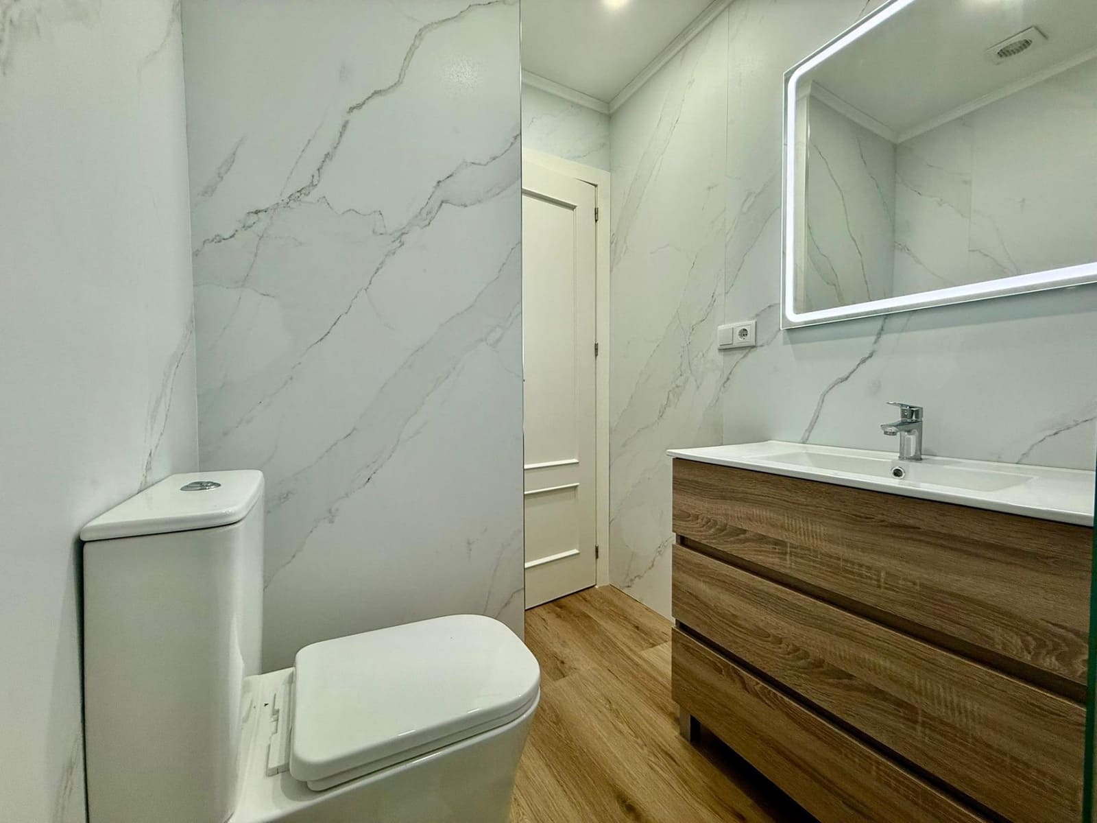 2 soverom Leilighet til salgs i Torrevieja - € 159 000 (Ref: 9003302)