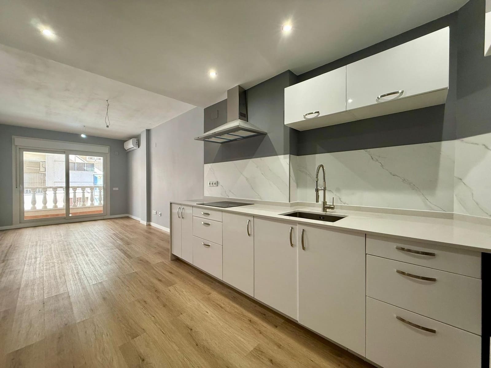 2 soverom Leilighet til salgs i Torrevieja - € 159 000 (Ref: 9003302)