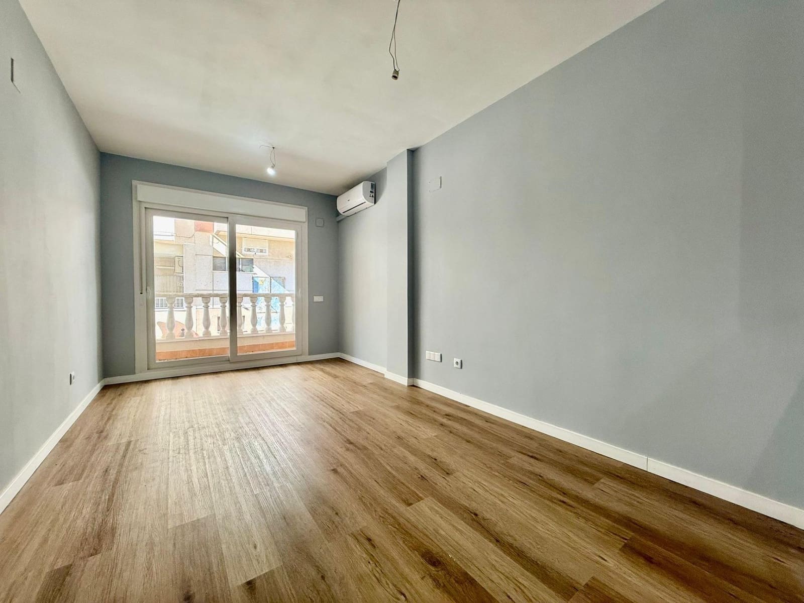 2 soverom Leilighet til salgs i Torrevieja - € 159 000 (Ref: 9003302)