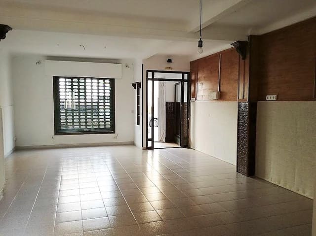 3 soverom Kommersiell til salgs i Torrevieja - € 110 000 (Ref: 9007306)