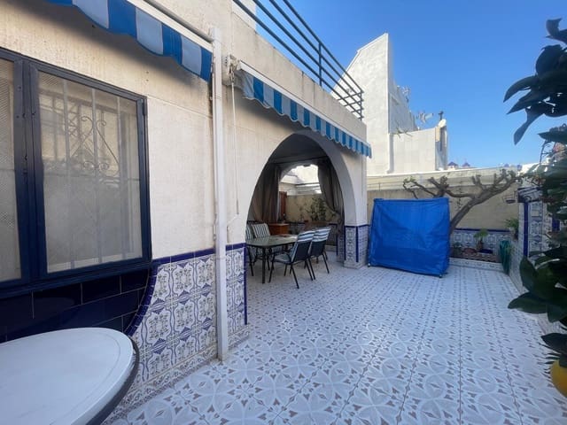 3 soveværelse Rækkehus til salg i Torrevieja med swimmingpool - € 156.900 (Ref: 9014427)