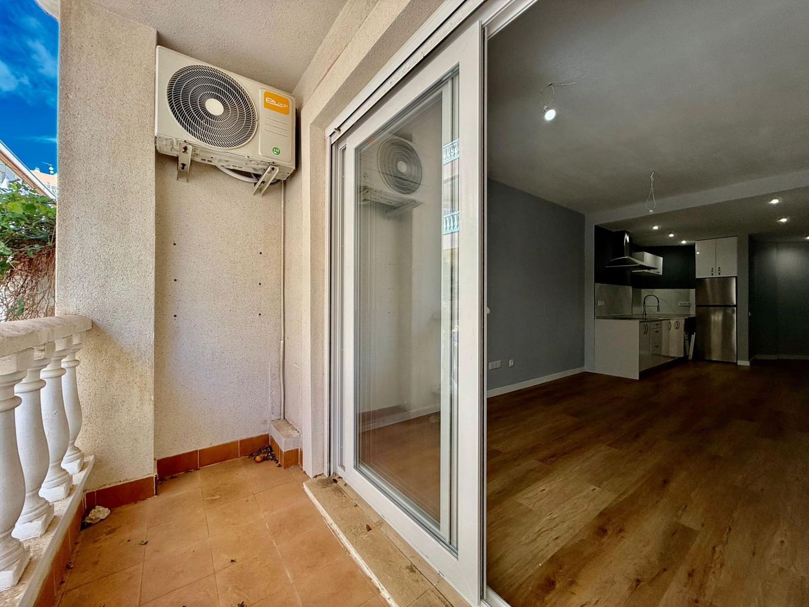 2 soverom Leilighet til salgs i Torrevieja - € 159 000 (Ref: 9014439)