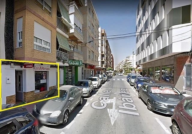 3 bedroom Commercial for sale in Torrevieja - € 110,000 (Ref: 9014440)