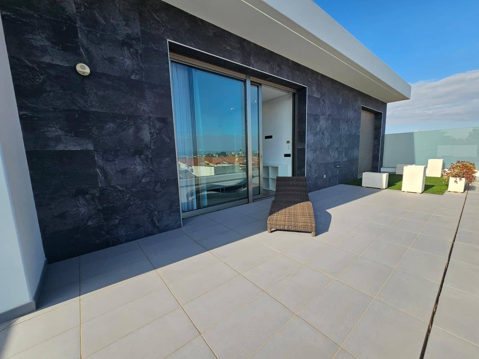 3 slaapkamer Villa te koop in Torrevieja met zwembad garage - € 690.000 (Ref: 9017213)