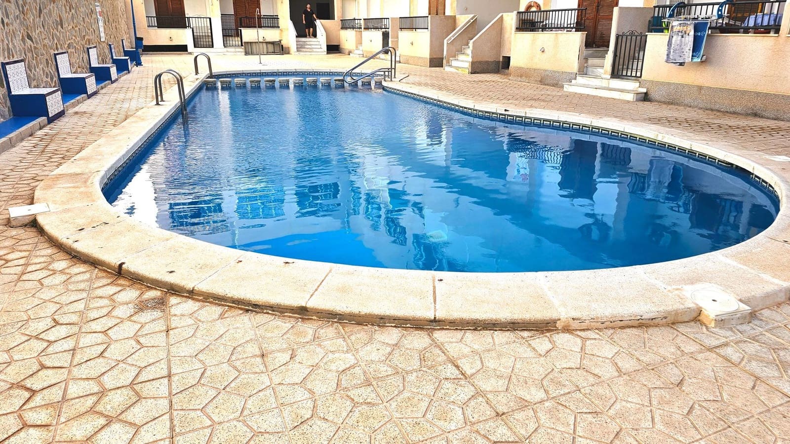 Apartamento para venda em Torrevieja com piscina - 147 500 € (Ref: 9154268)