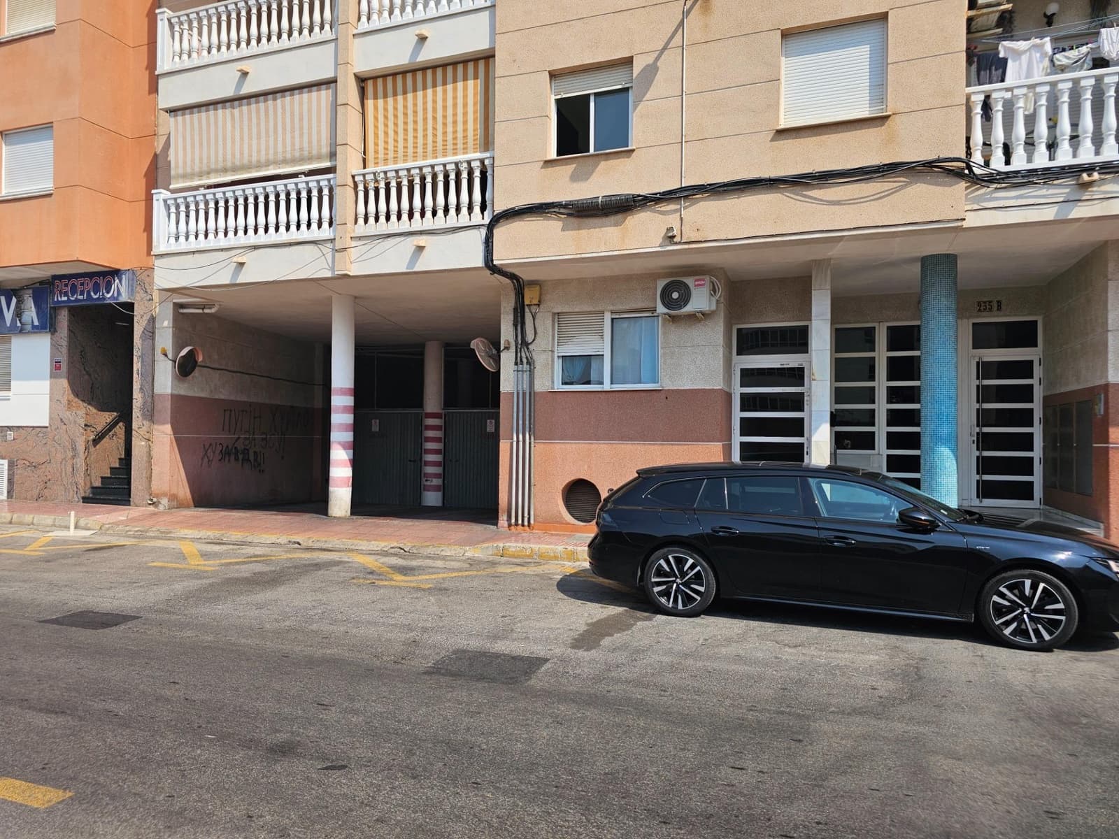 Garage til salg i Torrevieja - € 28.000 (Ref: 9191262)