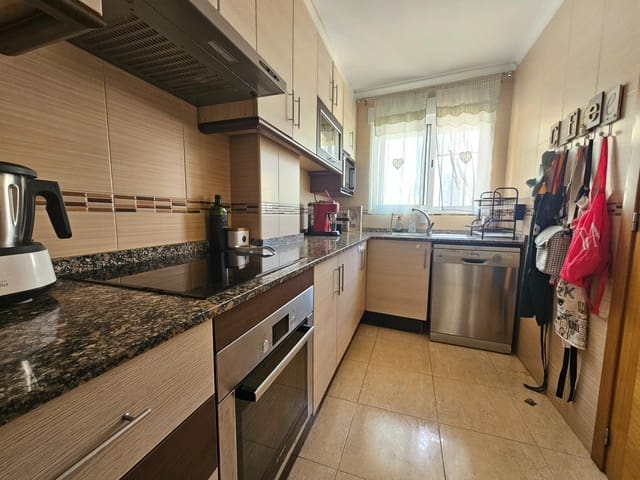 3 bedroom Apartment for sale in Centro, Torrevieja with garage - € 196,000 (Ref: 9262782)