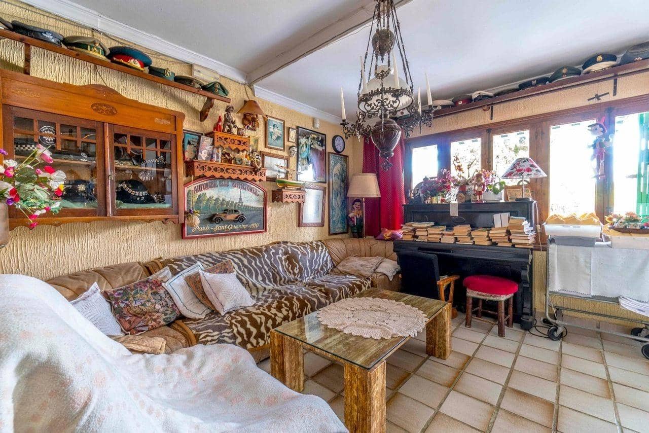 Bedrift til salgs i Torrevieja - € 835 000 (Ref: 9317988)