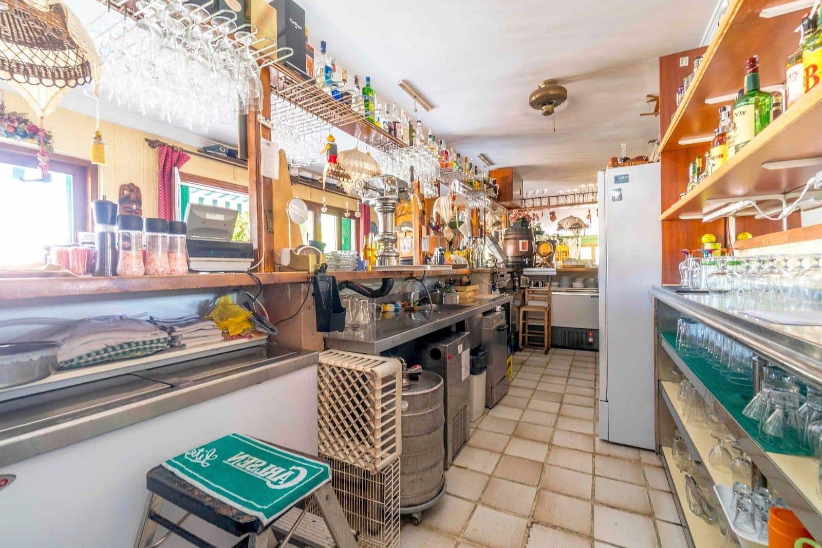 Kommersiell til salgs i Torrevieja - € 835 000 (Ref: 9317989)