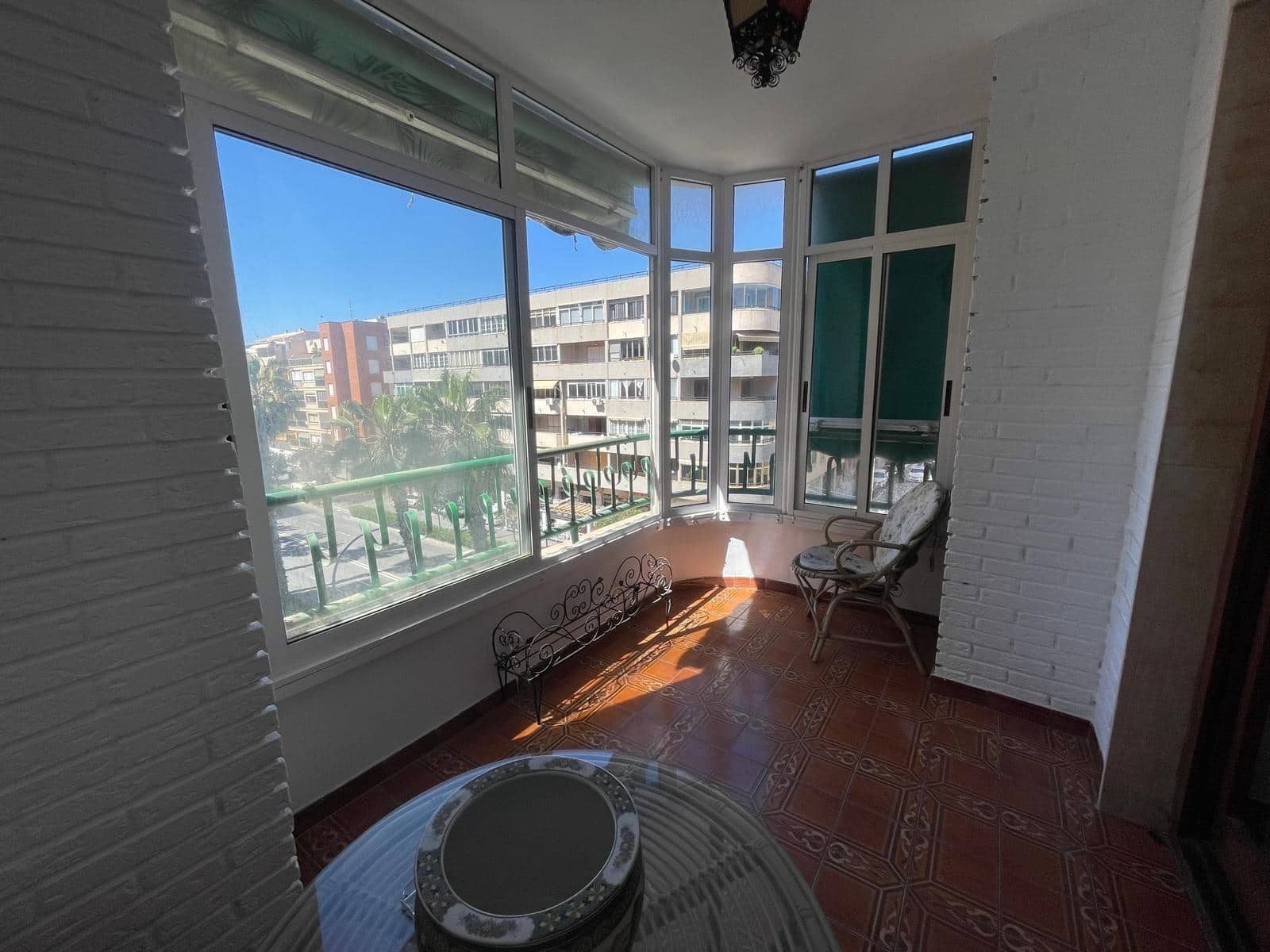 Apartamento de 3 habitaciones en Torrevieja en venta - 180.000 € (Ref: 9326617)