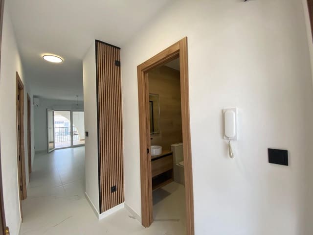 2 soverom Penthouse til salgs i Avenida Habaneras - Curva de Palangre, Torrevieja - € 165 000 (Ref: 9326622)