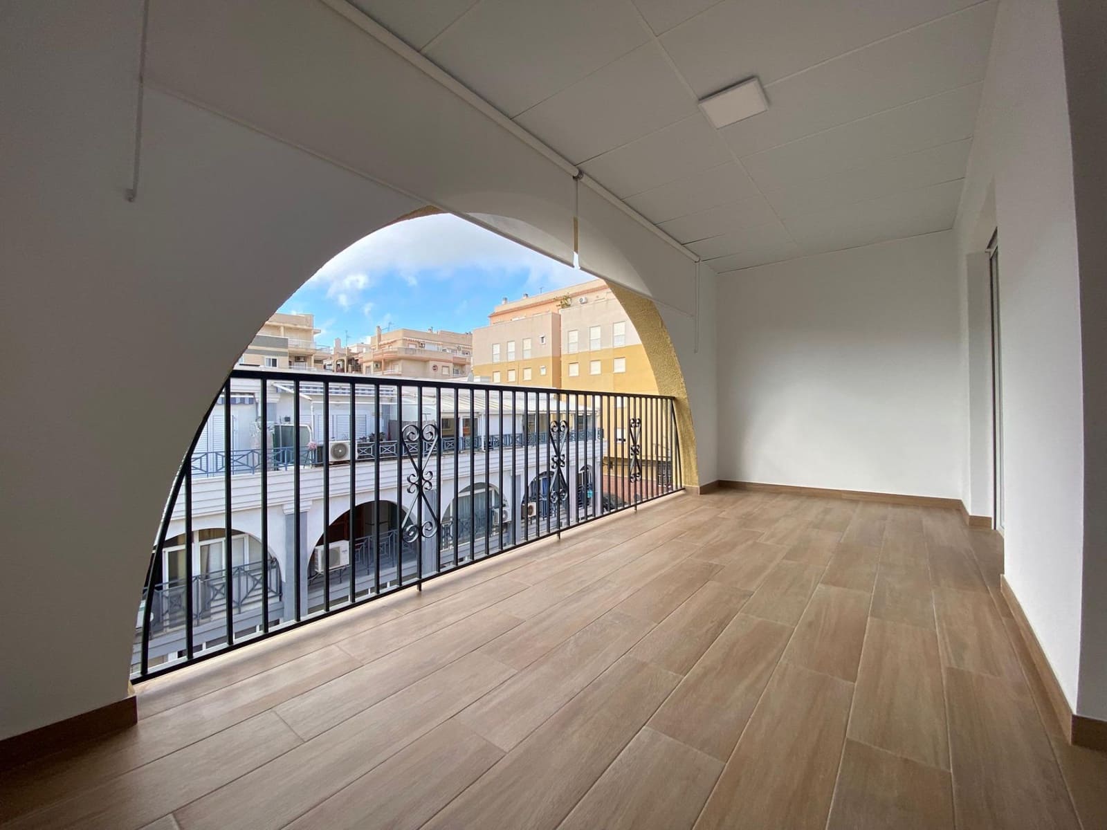 2 sovrum Takvåning till salu i Torrevieja - 165 000 € (Ref: 9326622)