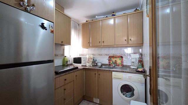 2 bedroom Apartment for sale in Torrevieja - € 126,000 (Ref: 9349394)