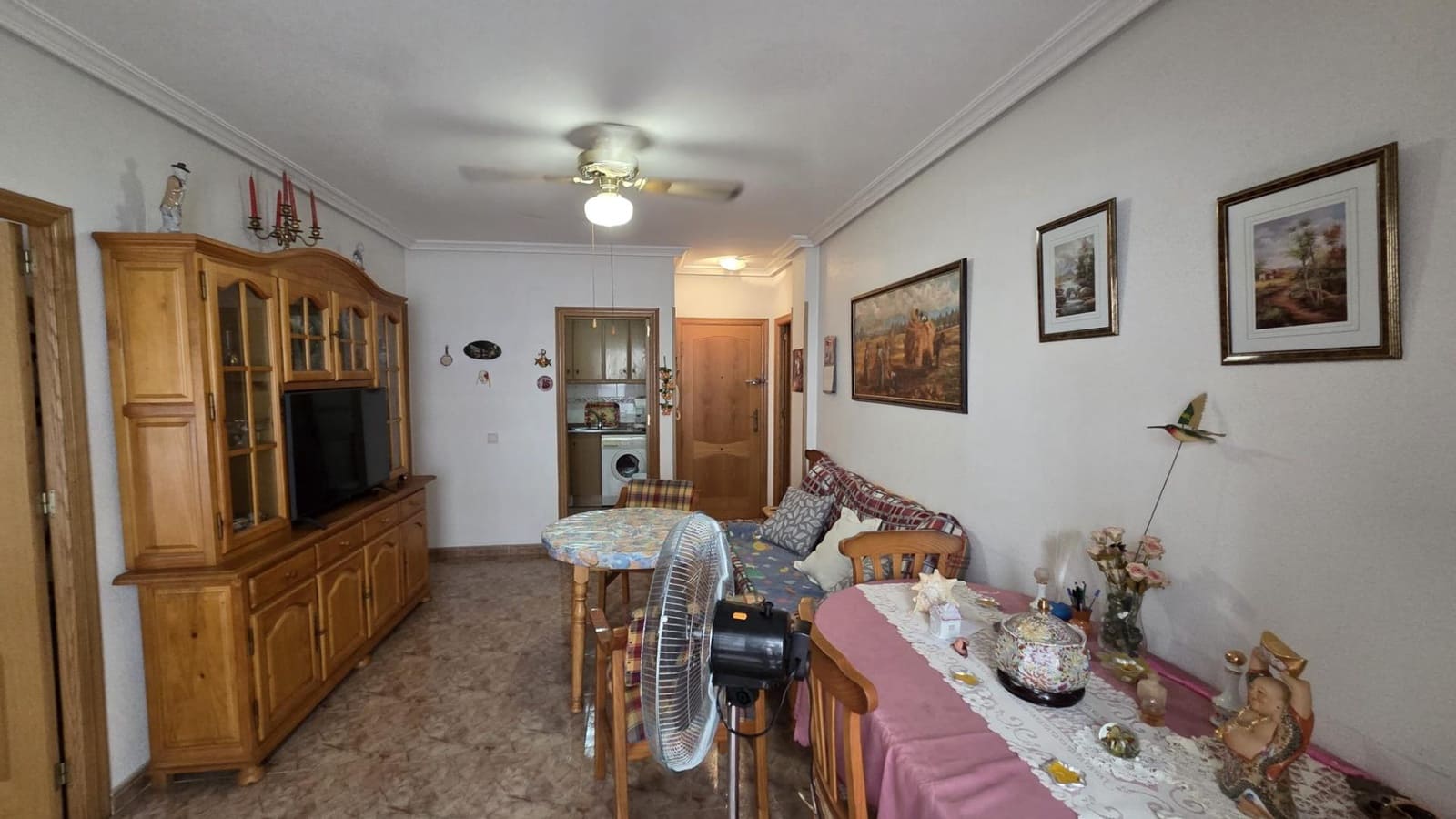 2 bedroom Apartment for sale in Torrevieja - € 126,000 (Ref: 9349394)