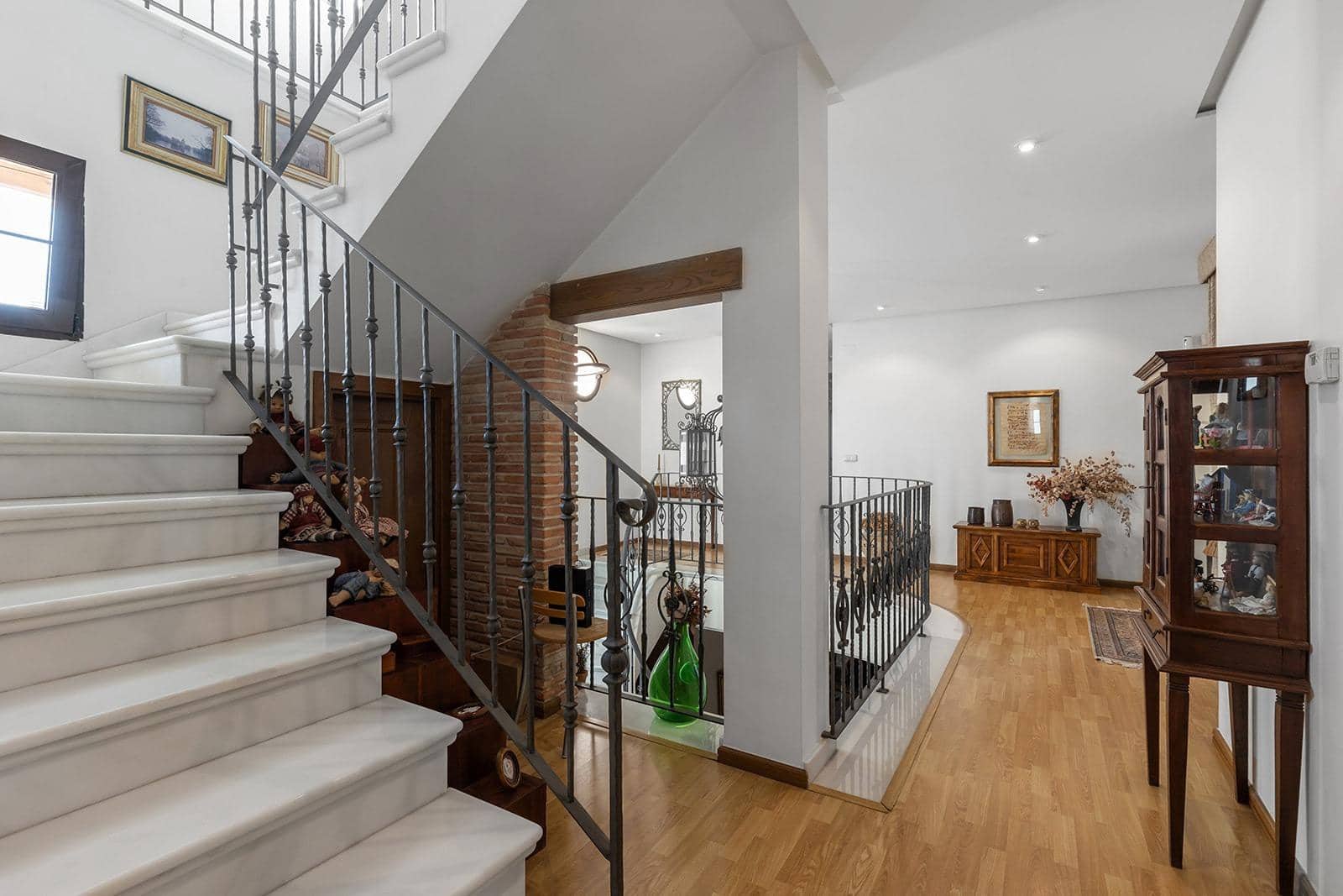 6 soveværelse Villa til salg i La Veleta med swimmingpool garage - € 2.490.000 (Ref: 9349396)