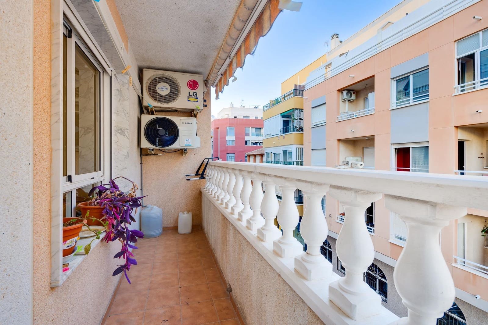 4 Zimmer Apartment zu verkaufen in Torrevieja mit Garage - 194.500 € (Ref: 9406609)