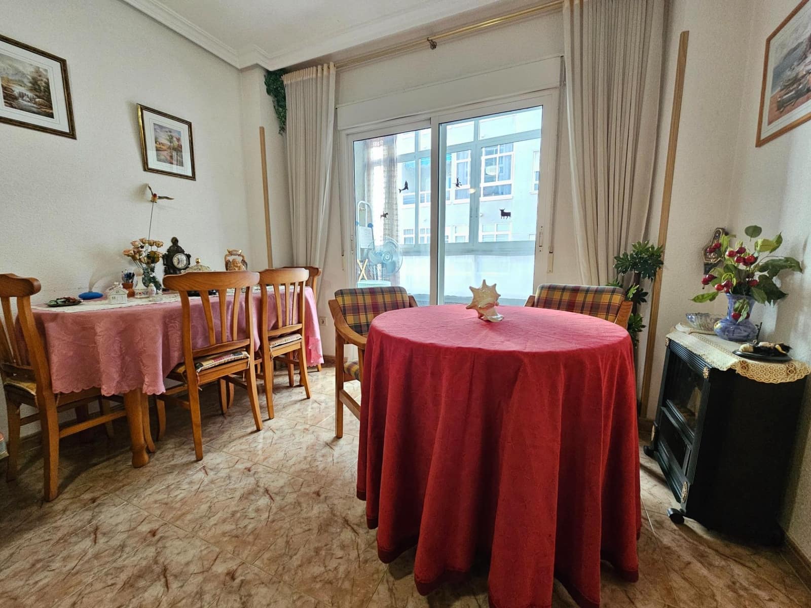 2 bedroom Apartment for sale in Torrevieja - € 126,000 (Ref: 9413967)