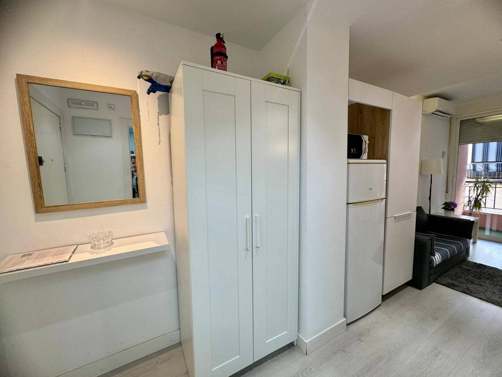 Yksiö myytävänä paikassa Torrevieja mukana uima-altaan - 114 900 € (Ref: 9427415)