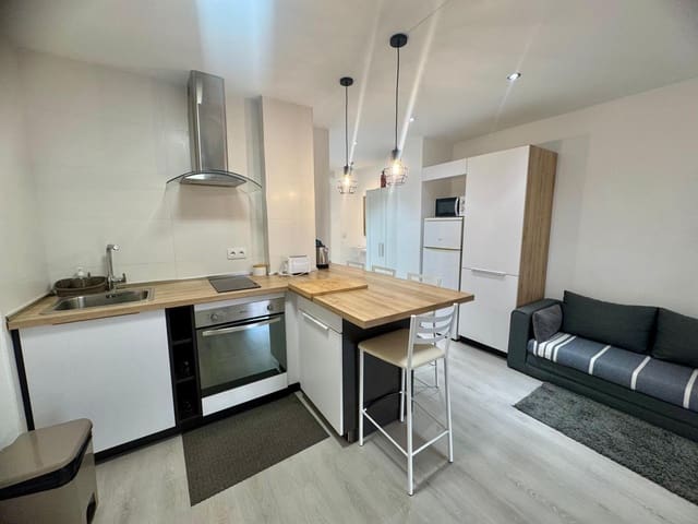 Studio for sale in Nueva Torrevieja, Torrevieja with pool - € 114,900 (Ref: 9427415)