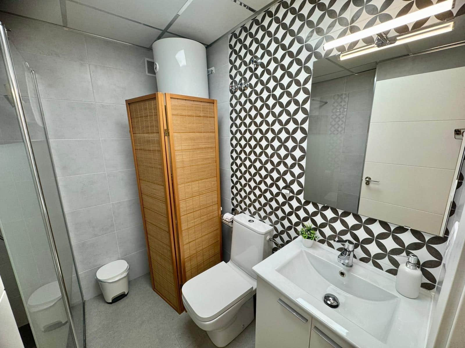 Studio te koop in Torrevieja met zwembad - € 99.500 (Ref: 9427415)