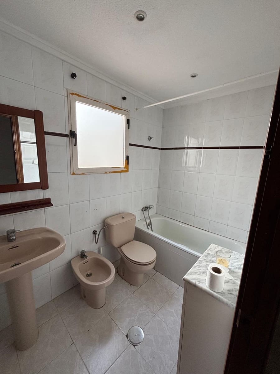 3 makuuhuone Kattohuoneisto myytävänä paikassa Torrevieja - 150 000 € (Ref: 9431010)