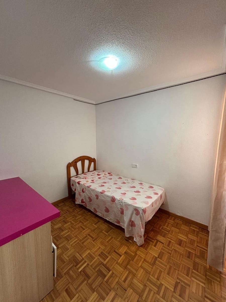 3 makuuhuone Kattohuoneisto myytävänä paikassa Torrevieja - 150 000 € (Ref: 9431010)