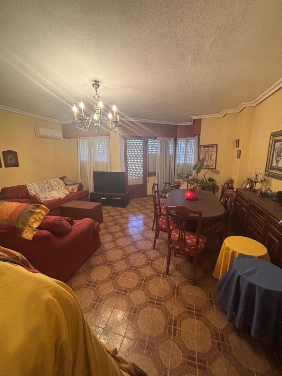 Apartamento de 3 habitaciones en Torrevieja en venta - 170.000 € (Ref: 9435952)